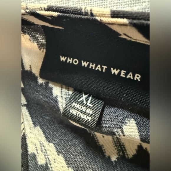 Who What Wear ladies NWOTXL Animal, print blouse lightweight - Picture 11 of 11